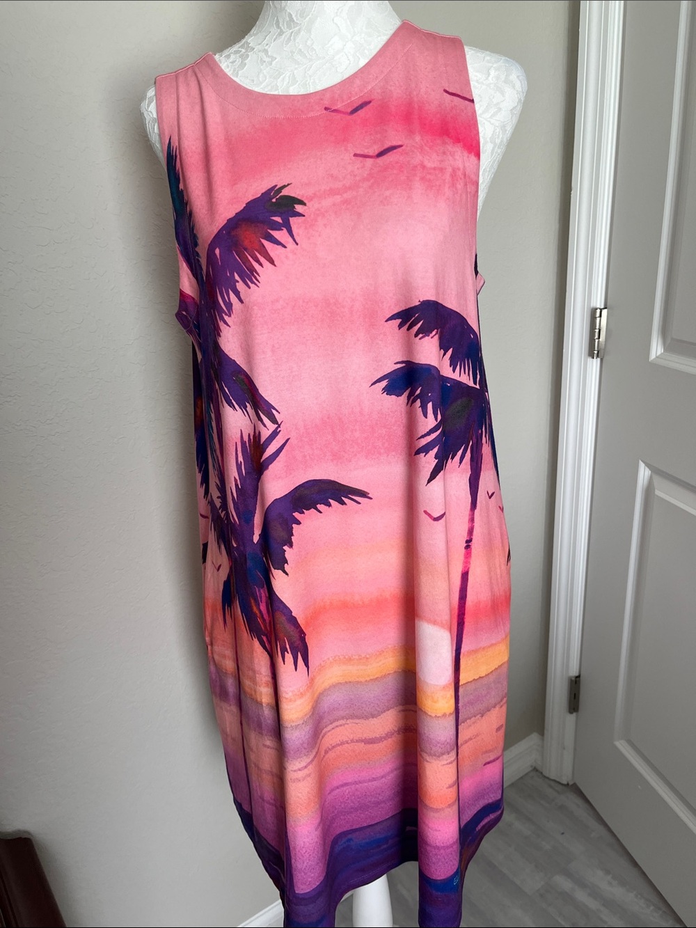 Ellen Negley Art & Sol Wearable Art Sunset Pockets Keyhole Back NWOT SZ L